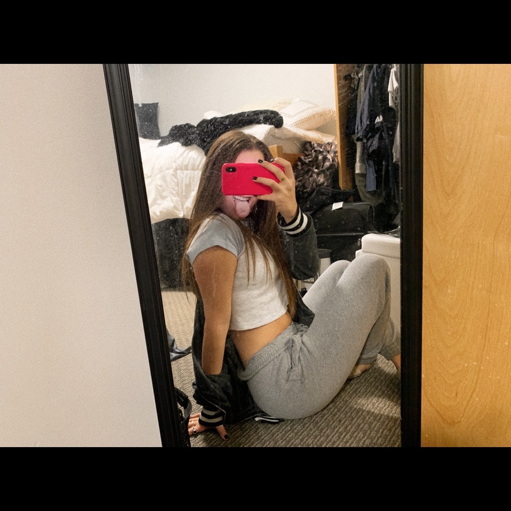 Meet your Posher, Emily